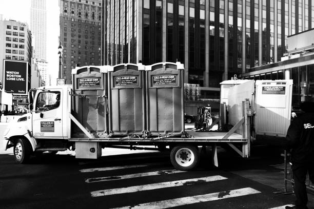 Best Construction site porta potty rental  in Saukville, WI